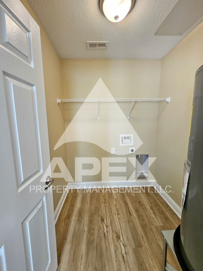 Building Photo - AVALON TOWNHOMES – BRAND NEW 2 Bd/2.5 Ba T...