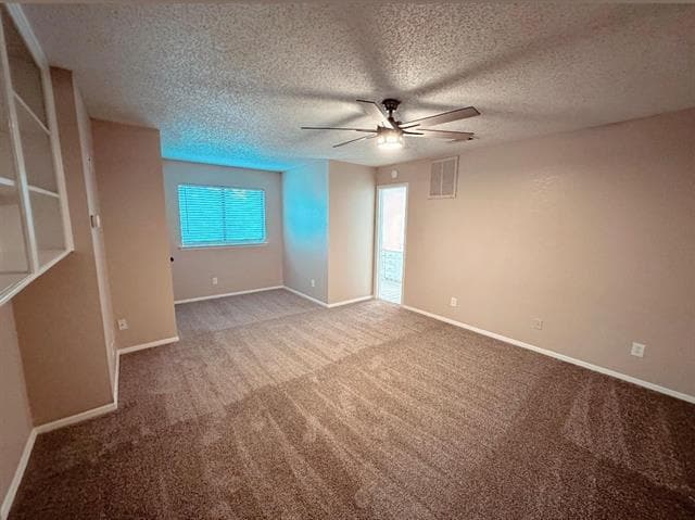 Building Photo - 915 Turtle Lake Blvd