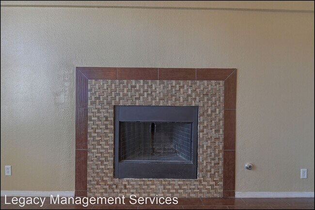 Building Photo - 4 br, 2.5 bath House - 11233 Red Barrel
