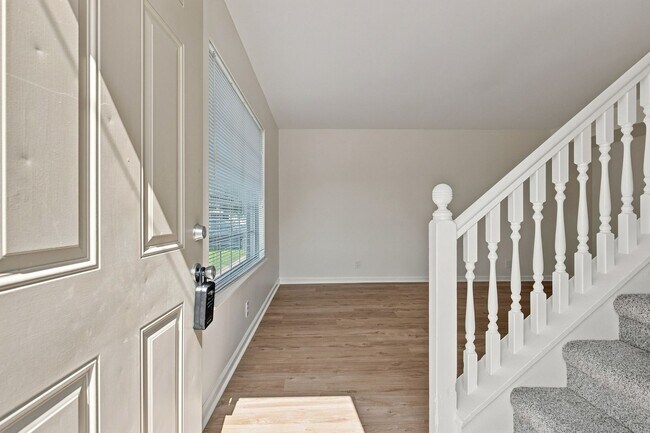 Building Photo - 4113 Hunting Dr