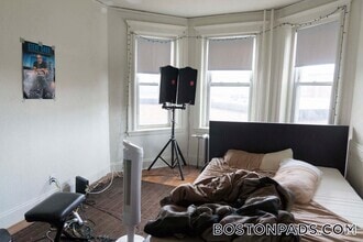 Building Photo - 1163 Boylston St