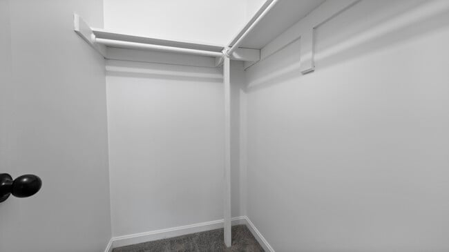 Building Photo - 4389 Pembrook Village Dr