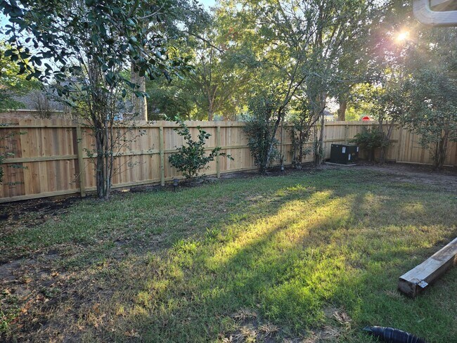 Building Photo - 9519 Willow Lodge Ct