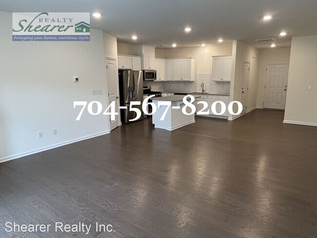 Building Photo - 3 br, 2.5 bath House - 2869 Yeager Drive