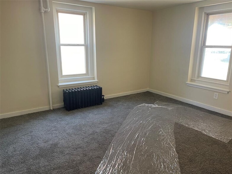 Living room - 2108 Watson Blvd