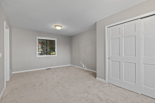 Building Photo - 3Bd/2.5Ba Seattle House