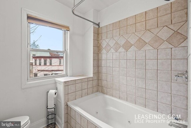 Building Photo - 203 R St NW