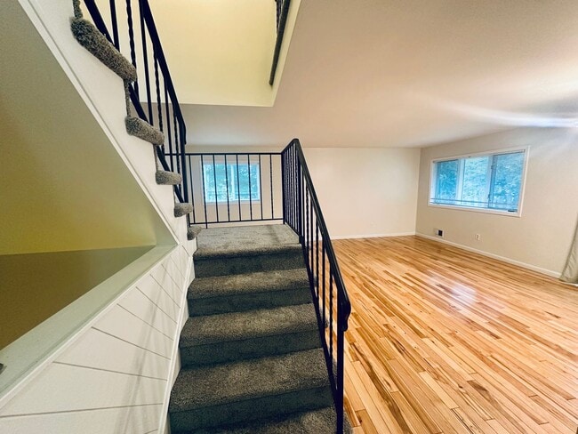 Building Photo - Beautiful 3-Bedroom Single Family Home wit...