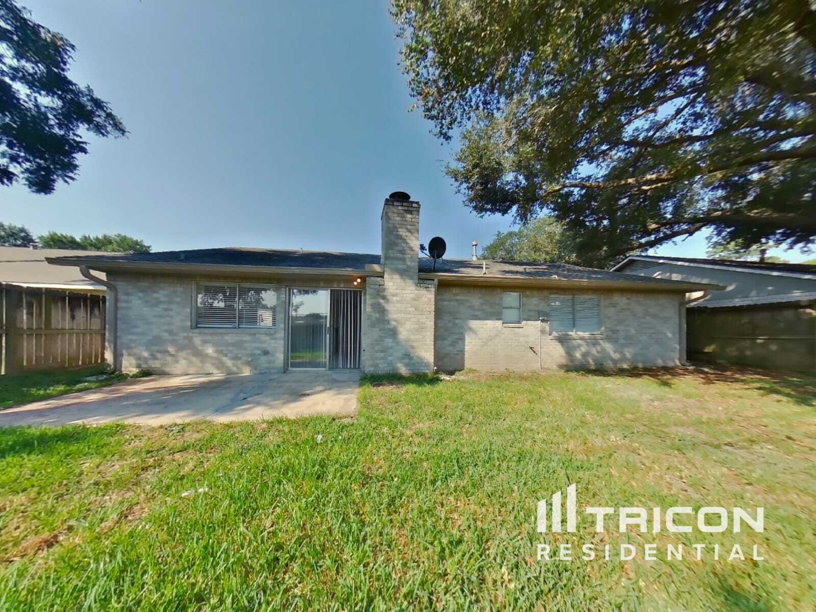 Building Photo - 23426 Canyon Lake Dr