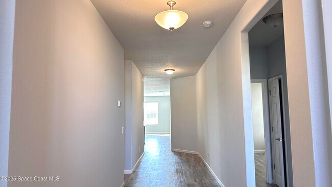 Building Photo - 4477 Trovita Cir