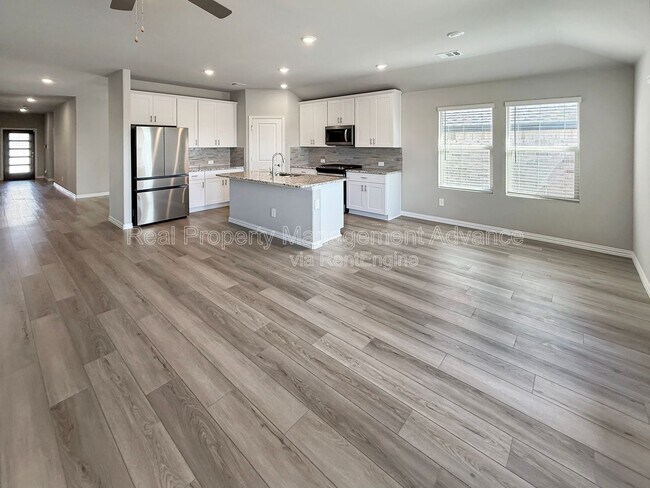 Building Photo - 615 Tribble Dr