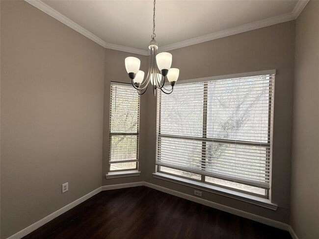 Building Photo - 6000 Shepherd Mountain Cove