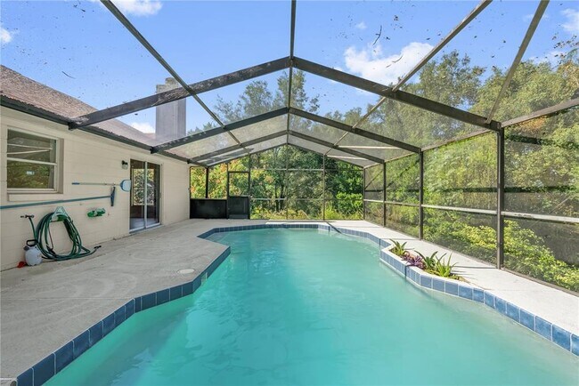 Building Photo - 5237 Macadamia Ct