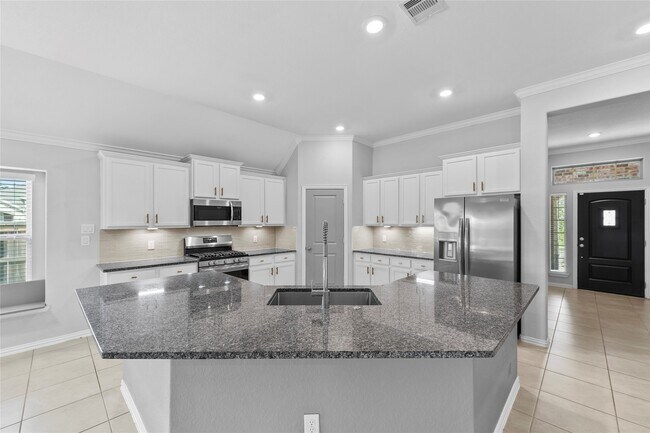 Building Photo - 8847 Morning Glow Dr