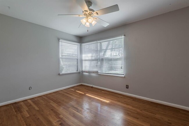 Building Photo - 1439 Richelieu Ln