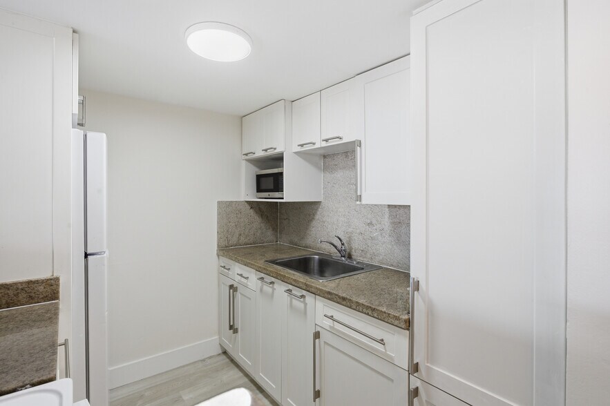 Building Photo - 1010 NW 11th St