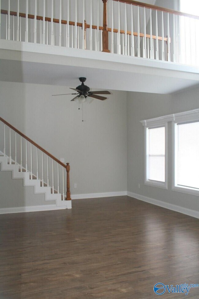Building Photo - 5361 Bay Village Dr