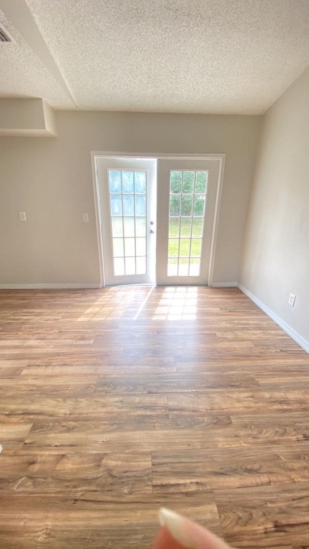 Building Photo - Charming 3-Bedroom Home with Upgrades and ...