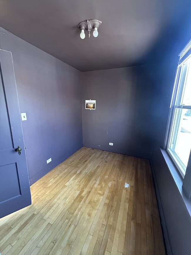 Building Photo - Charming 1-Bed Waterfront Oasis with Scenic Views in Eau Claire!