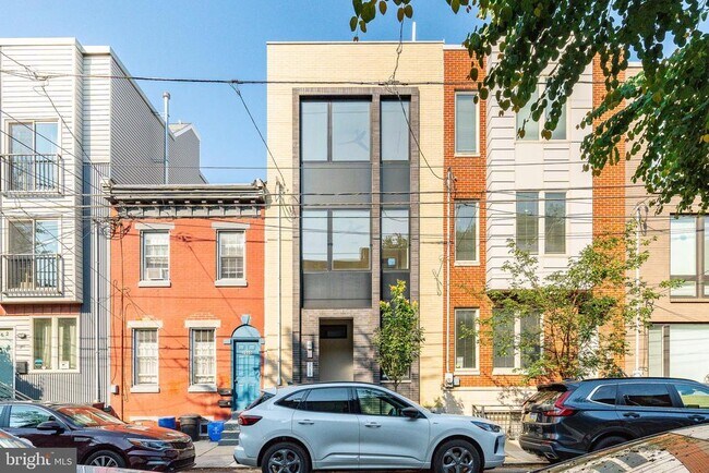 Building Photo - 2058 E Susquehanna Ave