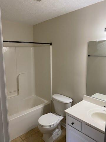 Building Photo - 16 Lawton Cir