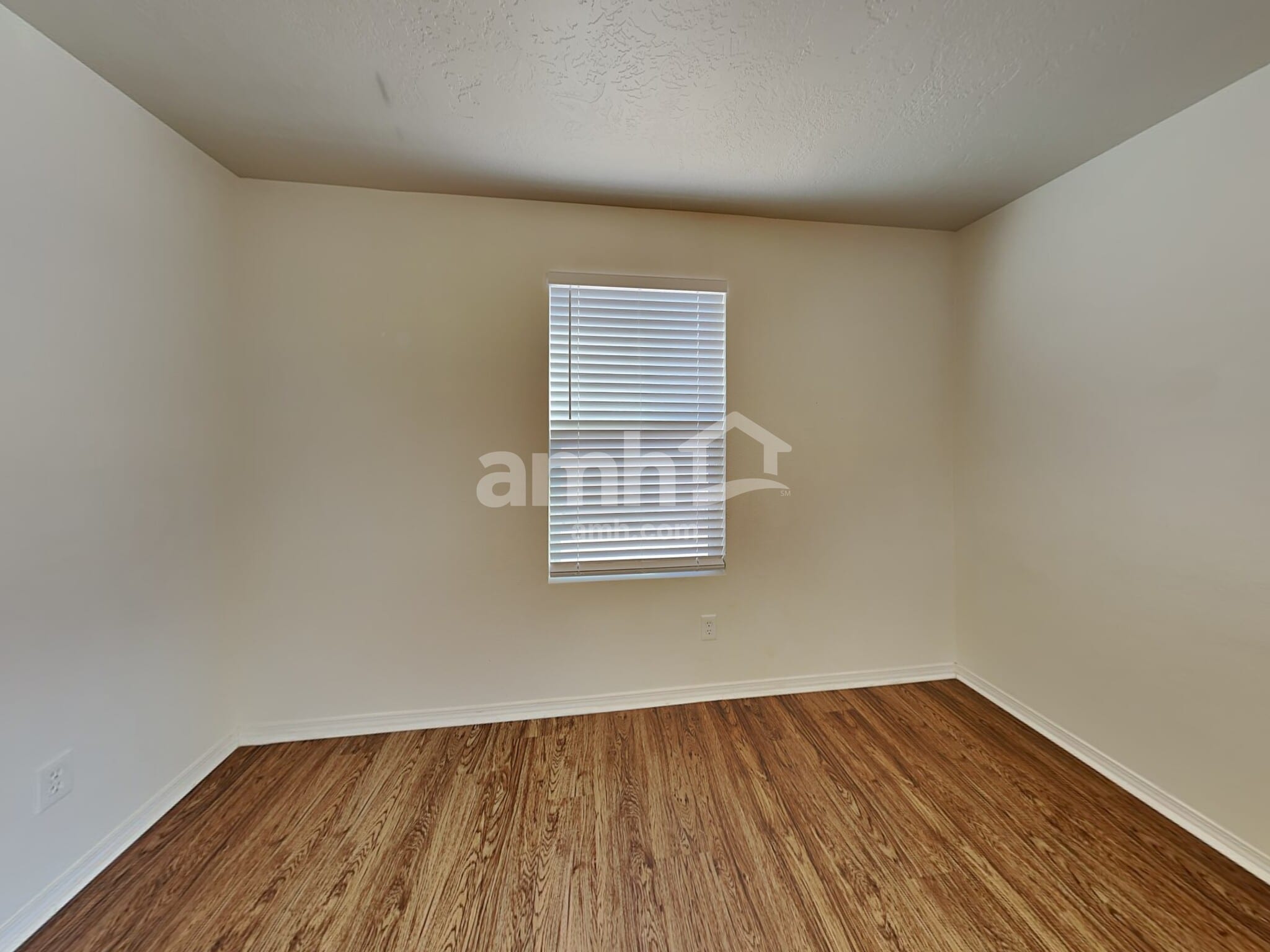 Building Photo - 19637 Cumberland Way