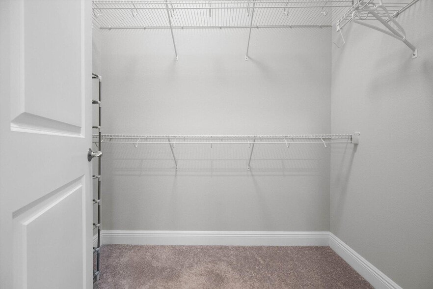 Building Photo - 16124 Key Biscayne Ln