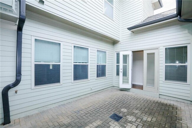 Building Photo - 314 Barbados Ln