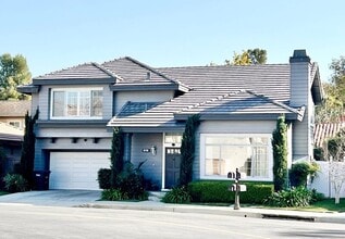 Building Photo - 8118 E Peacock Ln