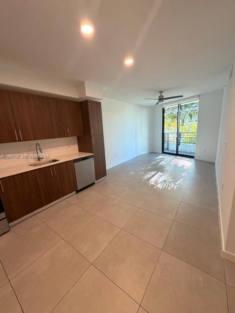 Building Photo - 1005 Spring Garden Rd