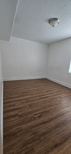 Building Photo - 8814 Daisy View Ln