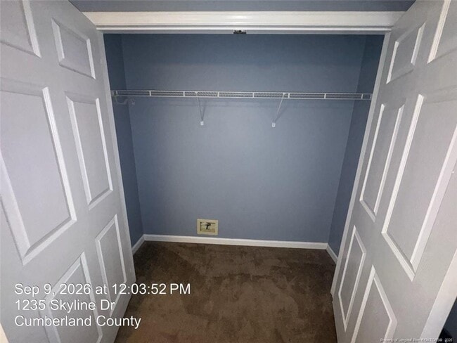 Building Photo - 1235 Skyline Dr
