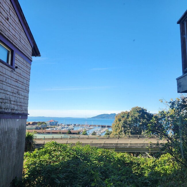 Building Photo - 356 Alameda Ave