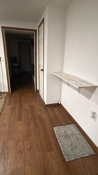 Building Photo - 1011 5th Ave SE