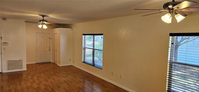 Building Photo - 1947 Tinker Dr