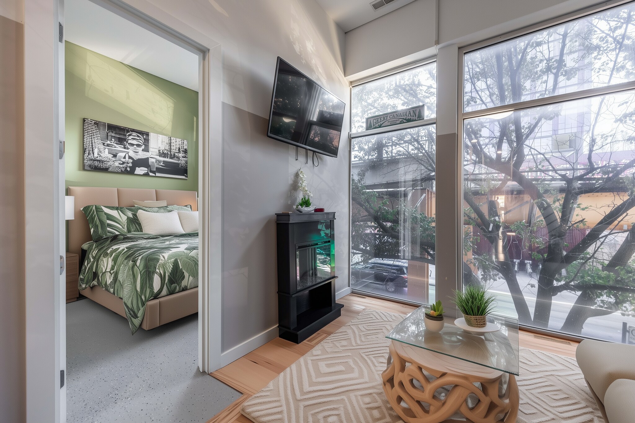 Building Photo - 1002 W Lake St