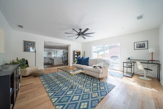 Building Photo - 3154 N Druid Hills Rd
