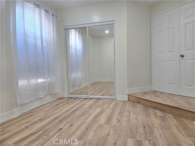 Building Photo - 25 S 15th Pl