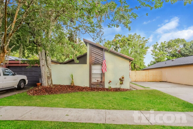 Building Photo - 1933 Gregory Dr