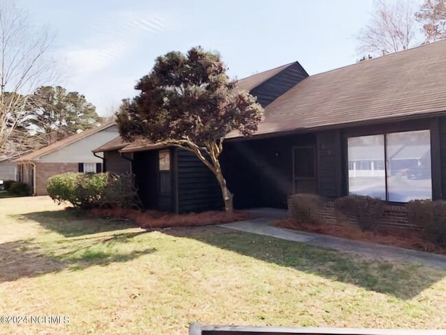 Primary Photo - 111 Cherrywood Ct