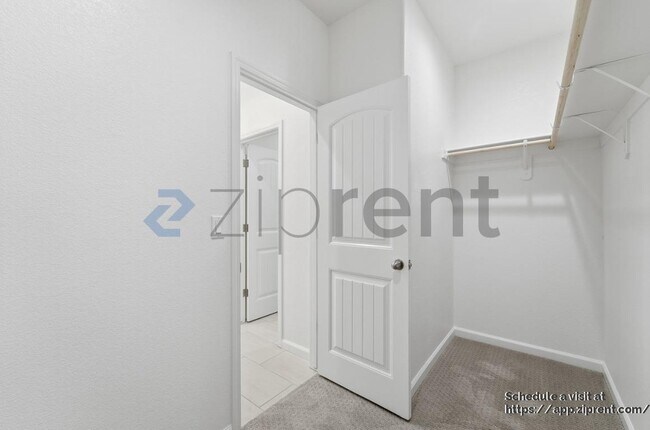 Building Photo - 4612 Irma Dr