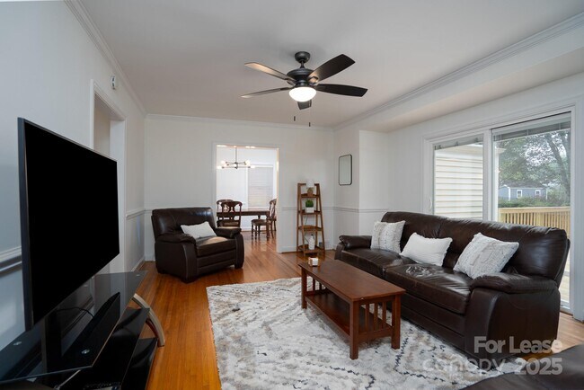 Building Photo - 3227 Mayfield Ave