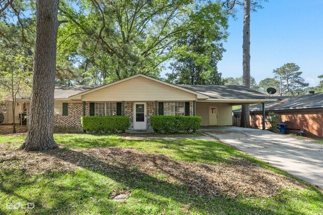 Building Photo - 2935 Salem Dr