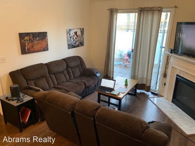 Building Photo - 3 br, 2.5 bath House - 3818 Magwood Court