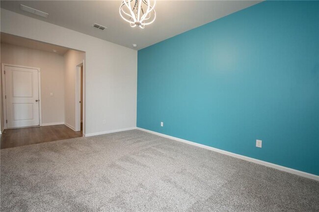 Building Photo - 13 Westerly Sta