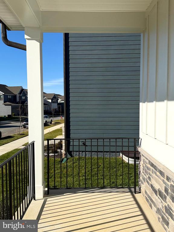 Building Photo - 461 Hanson St