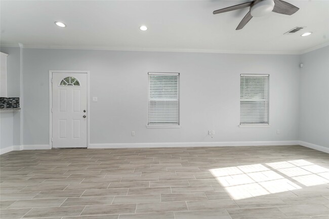 Building Photo - 9032 Jutland Rd