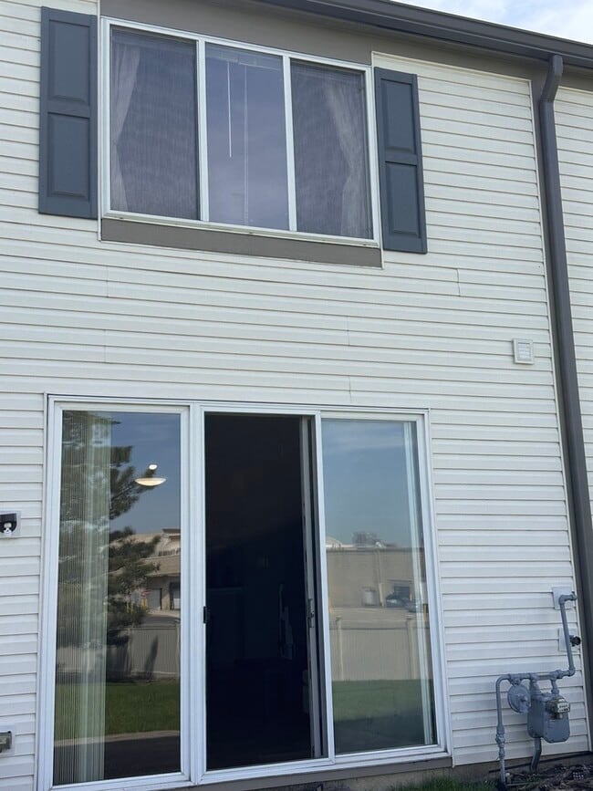 Building Photo - 2643 Carrolwood Rd