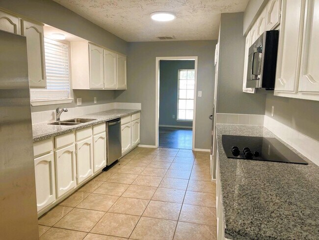 Building Photo - 12835 Pantano Drive