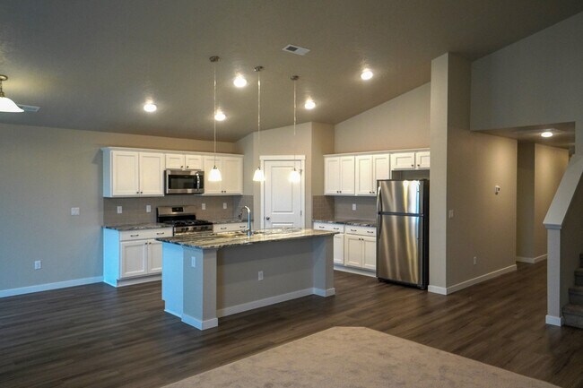 Building Photo - 3154 N Greengate Way